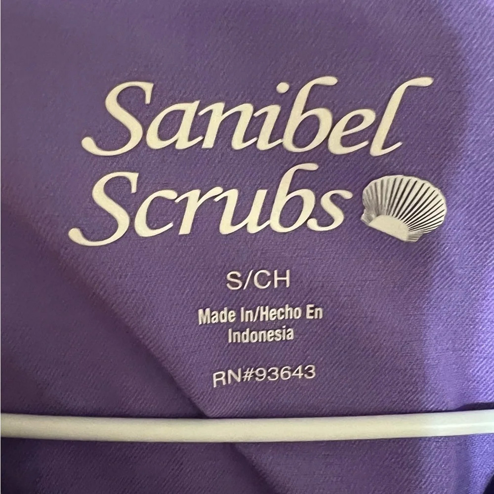 Sanibel Scrub Top. Purple. Small - Picture 3 of 5